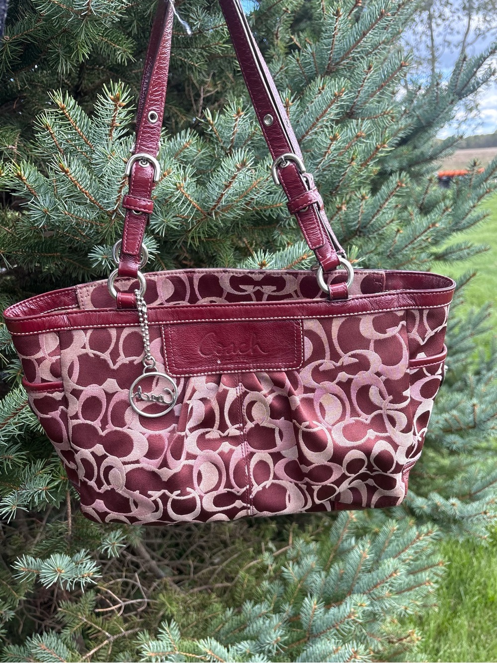 Vintage Coach Burgundy Wine Fall Signature Jacquard Tote in Burgundy